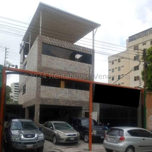 Edificio Comercial En Alquiler En Santa Eduvigis 24-16841 Cs