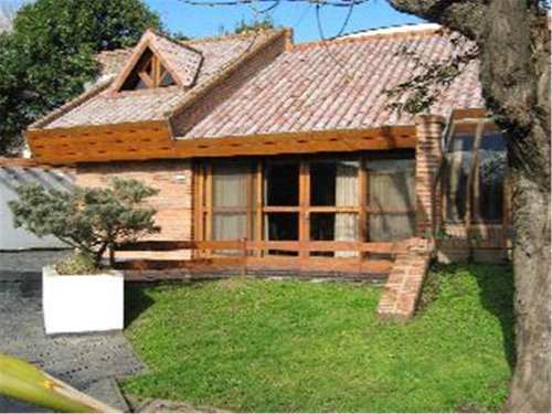 Casa Quinta En Ituzaingó Sur De 5 Ambientes En Venta