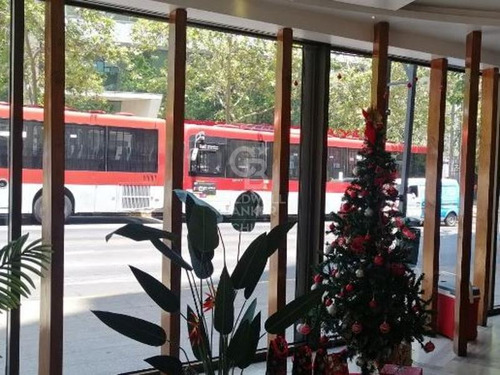 Elegante Oficina Con Espectacular Vista