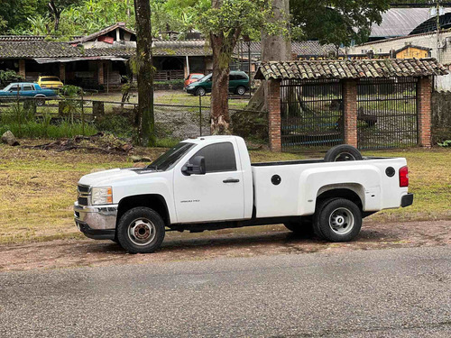 Imagen 5 de 18 de Camion Silverado Chevrolet4x2 Hd3500 Cajon Baquero