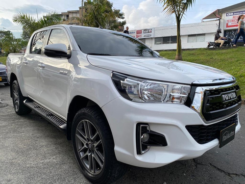 Imagen 2 de 9 de Toyota Hilux 2.4l 2018