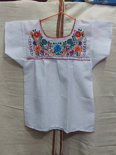 Blusa De Tehuacan Bordada A Mano