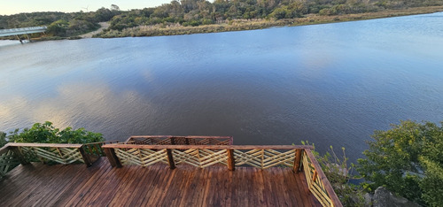 Alquiler Barra De Chuy Uruguay Con Fondo Al Arroyo
