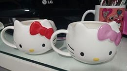 Caneca Em Porcelana Hello Kitty - Laço  Vermelho