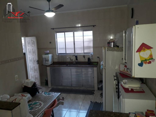 Imagem 25 de 28 de Casa Isolada À Venda Com 3 Dormitórios E Piscina No Bairro Maracanã Em Praia Grande Sp. - Rrc185