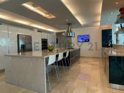 Casa En Venta En Lechería Cr Las Villas