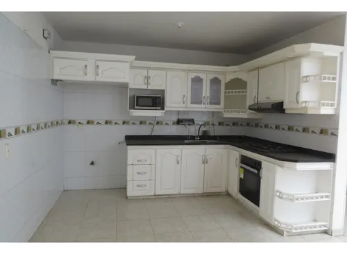 Venta De Casa En Caney De 270 Mt2, Sur De Cali 5536.