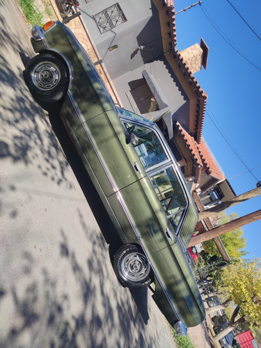 Ford  Falcon Deluxe 