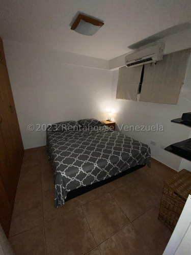 Apartamento En Alquiler Sabana Grande 23-30116 Fabricio Liaz