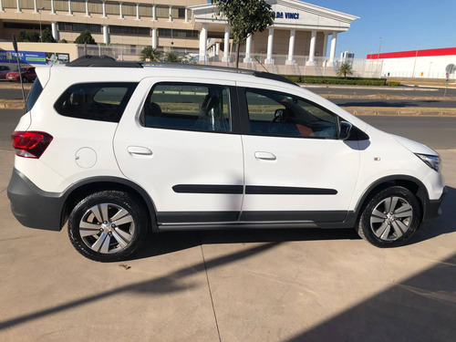 Imagem 8 de 9 de Chevrolet Spin 1.8 Activ7 8v Flex 4p Automático