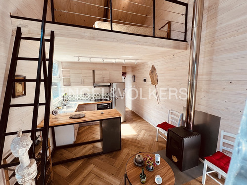 Modera Casa En Cahuil, A Pocos Metros De La Playa