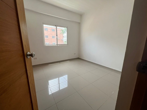 Imagen 2 de 12 de Alquiló Apartamento En Evaristo Morales