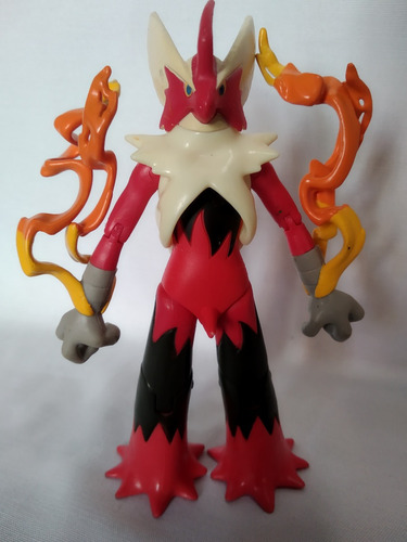 Mega Blaziken Pokemon Tomy