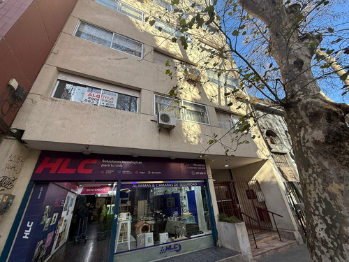 Alquiler Monoamb. Soriano 1238/103 Al Frente, Dividido, Coci