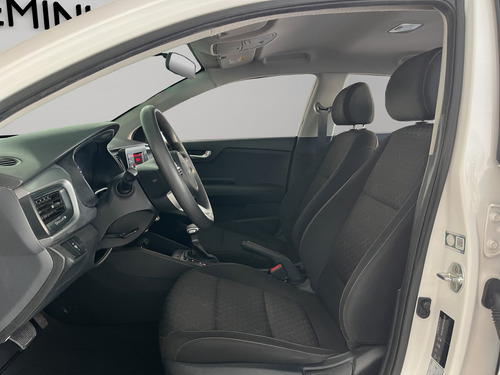 Kia Rio 2023