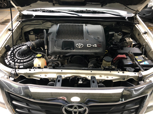 Toyota Hilux 4x2 C/d Dx Pack Electrico 2.5 Tdi-h3