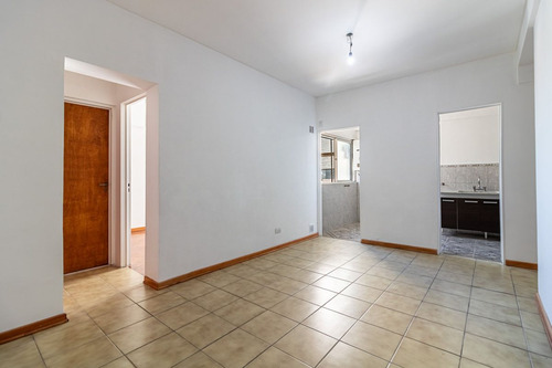 Venta Depto 2 Amb En Flores Cocina Independiente