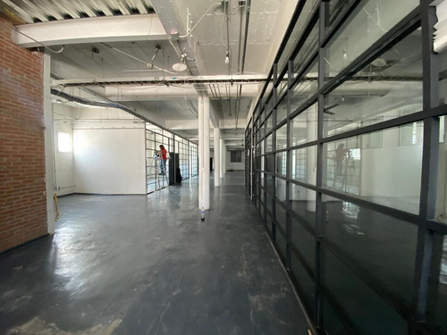 Renta Oficina/bodega 1,142 M²- Lago Texcoco, Col. Anáhuac, Miguel Hidalgo Cdmx -
