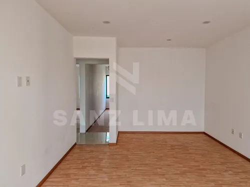 Puntarena Residencial: Casa Única Con Amplios Espacios Y Luz Natural.