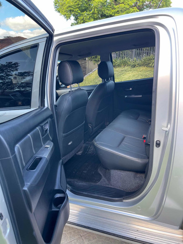 Toyota Hilux 3.0 Cd Srv Cuero 171cv 4x2 - E4 2014