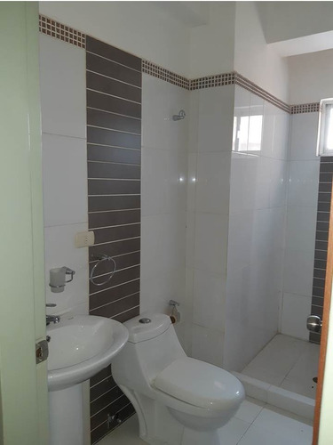 Imagen 13 de 19 de Ing. Zoraya Delgado Vende Apartamento En La Urbanización Las Chimeneas, Residencias Tierra Encantada, Valencia, Estado Carabobo.