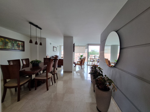 Apartamento En Laureles -  Santa Teresita