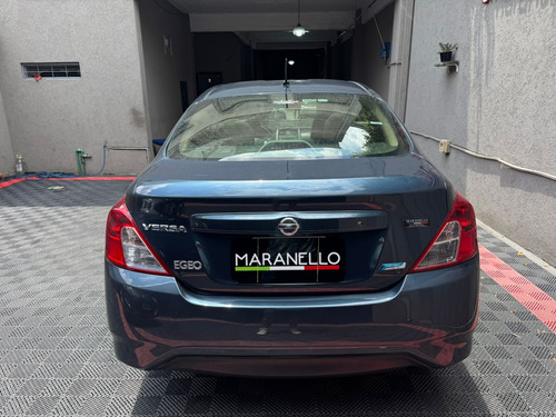 Nissan Versa 1.6 Advance