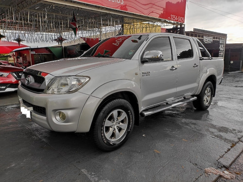 Imagem 2 de 7 de 2010 Toyota Hilux Cd 4x2 (gasolina) - Manual