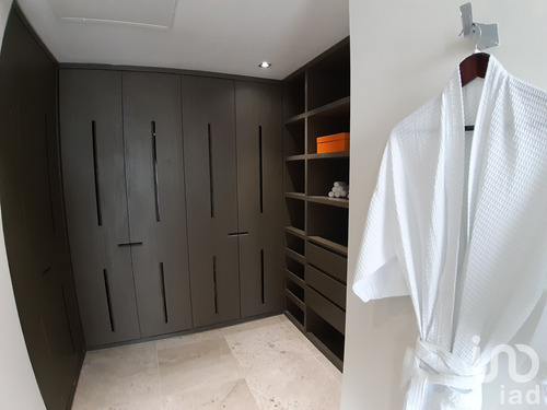 Venta Departamento 3 Ambientes Zona Hotelera
