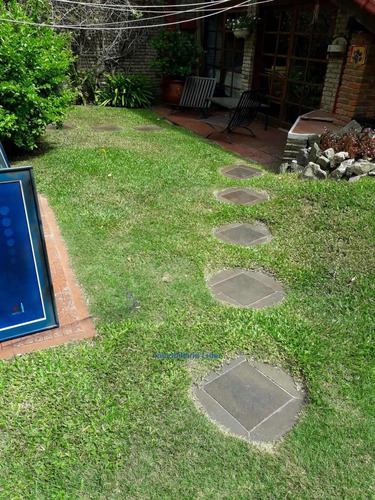 Casa De 4 Dormitorios