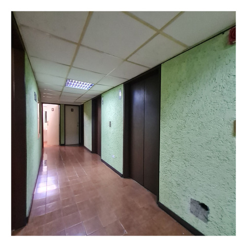 Imagen 7 de 8 de Alquilo Oficina 48m2 3h/2b/1p El Paraiso 8215