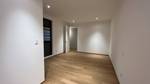 Imagen 5 de 17 de Venta De Departamento En López Cotilla - Del Valle Centro