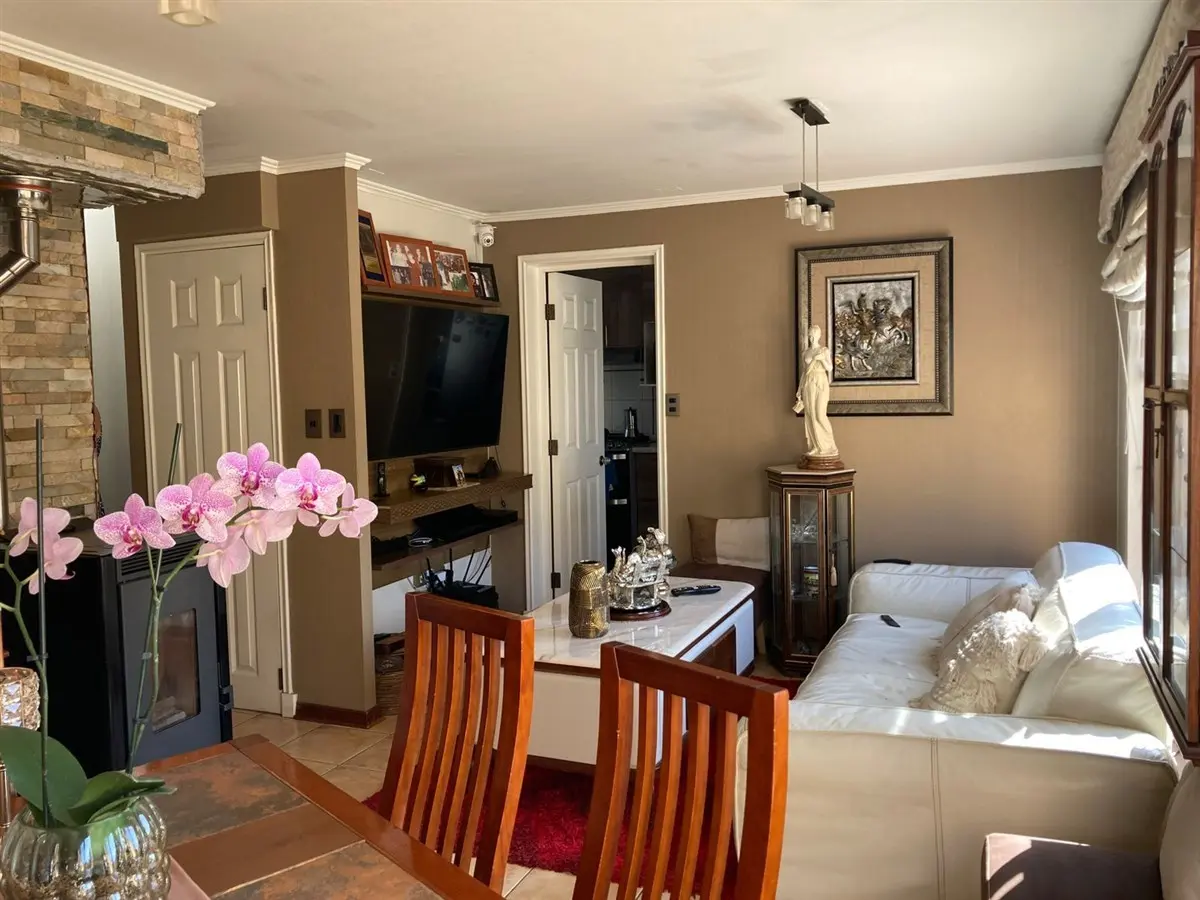 Imagen 3 de 30 de Venta Casa San Pedro De La Paz 3d + 3b + Quincho