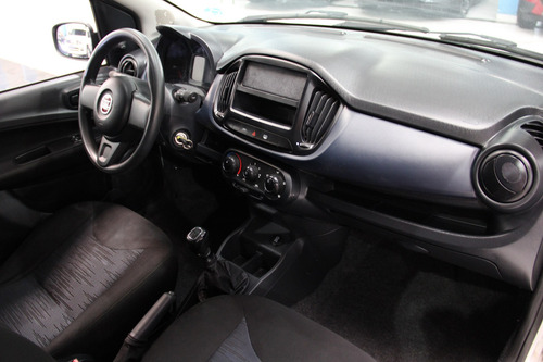 Imagem 9 de 11 de Fiat Uno 1.0 Furgão 8v Flex 4p Manual