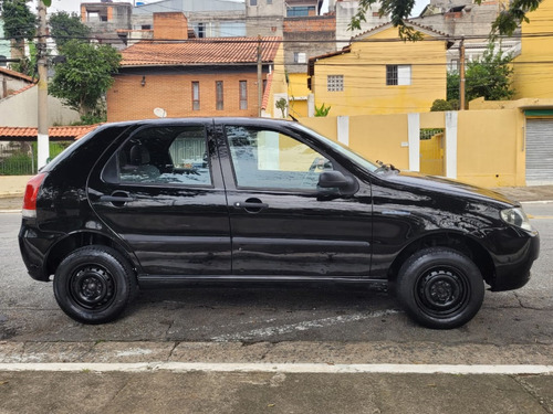 Fiat Palio 1.0 MPI FIRE CELEBRATION 8V FLEX 4P MANUAL