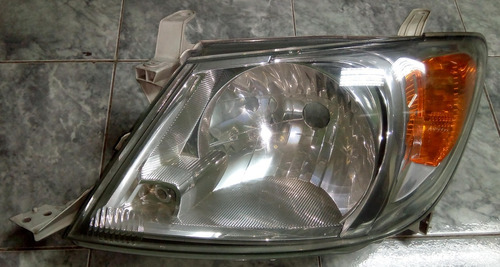 Faro Izquierdo Toyota Hilux 2006/2008 Original Usado