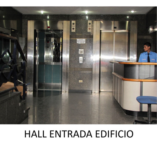 Oficina Acondicionada Como Centro Ambulatorio - Avda. Casanova / Tsc