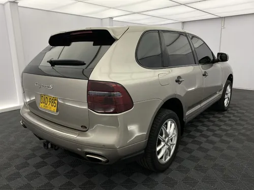 Porsche Cayenne 4.8 S