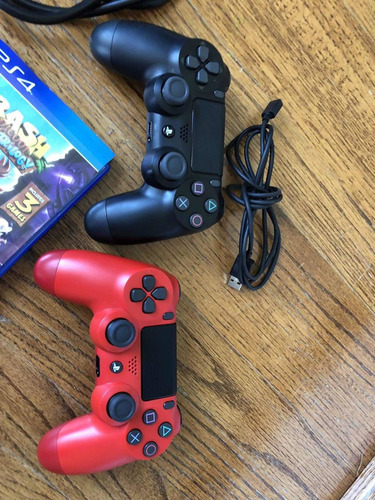 Imagen 3 de 4 de Ps4 Pro 1tb