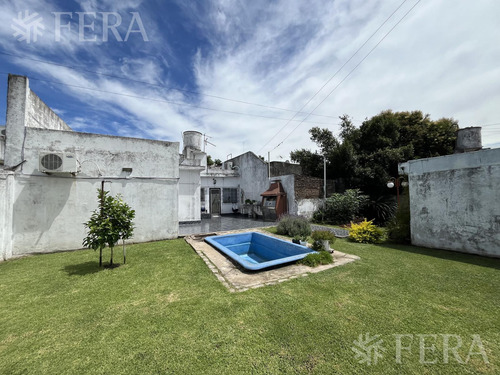 Venta De Casa 3 Ambientes Con Galpon Y Patio En Wilde