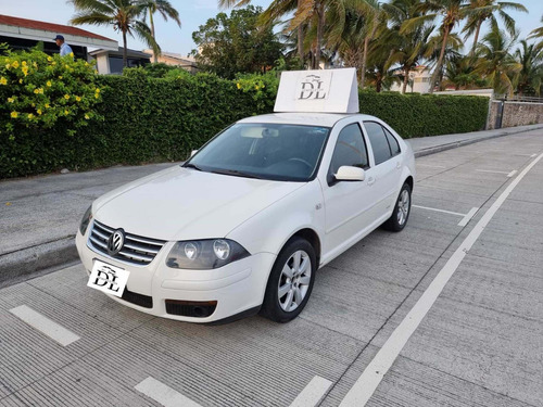 Imagen 1 de 10 de Volkswagen Jetta 2014 2.0 Cl Team Man Abs At
