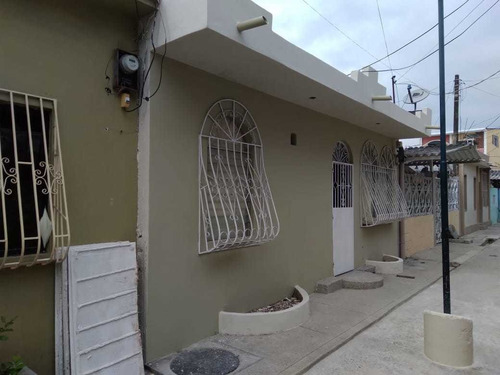 Imagen 13 de 14 de Vendo Villa Cdla Guangala Peatonal Sur De Guayaquil Contado