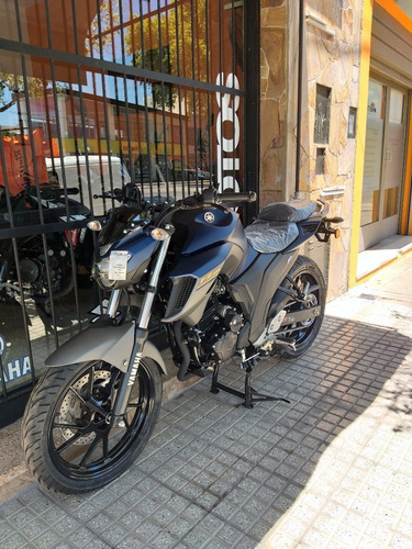 Imagen 5 de 10 de Yamaha Fz 25