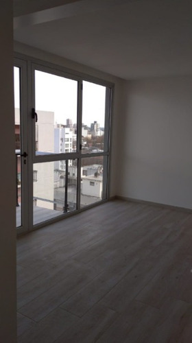 Imagen 7 de 15 de Depto Duplex 3 Amb Cochera A Estrenar Plaza Mitre