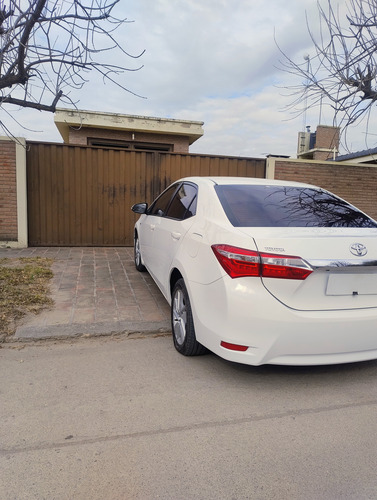 Toyota Corolla 1.8 Xei Mt Pack 140cv