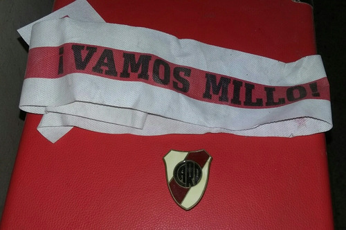 River Plate. Lote De Escudo Y Vincha. Tu Grato Nombre