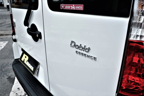 Fiat Doblo 2017 1.8 16v Essence 7l Flex 5p