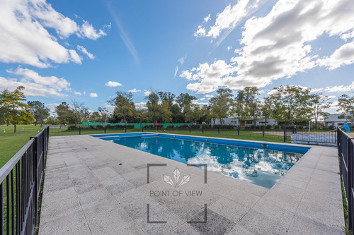 Venta Lote De 2074 Mts - Barrio Everlinks - Frente Al Golf - Excelente Ubicacion