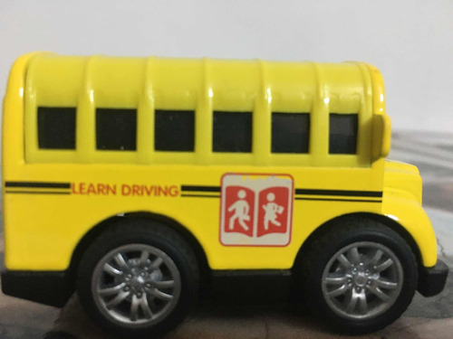 Carro Autobús A Escala Escolar De 6cm X 4 De Alto Importado