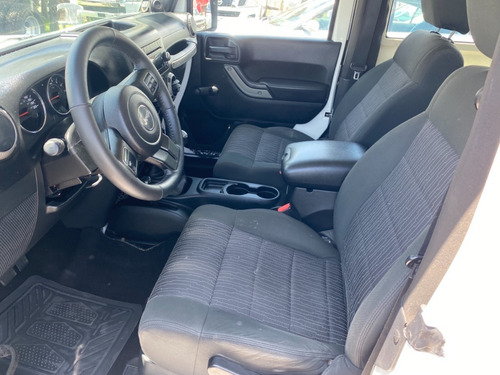 Imagen 10 de 14 de Jeep Wrangler 2011
